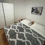 Pirun Apartamento Baška