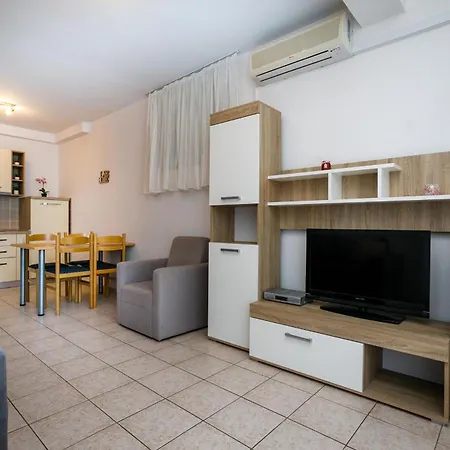 Pirun Apartment