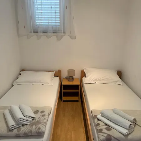 Pirun Apartman Baška